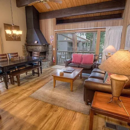Kingswood Cornerview Home